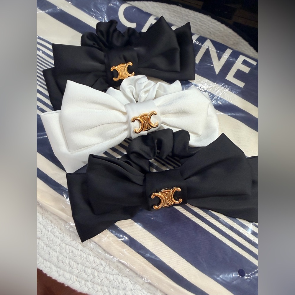 Celine- gift w\ purchase Striped Canvas Tote + 
1 Novelty Scrunchie *Pick color* - Picture 4 of 12